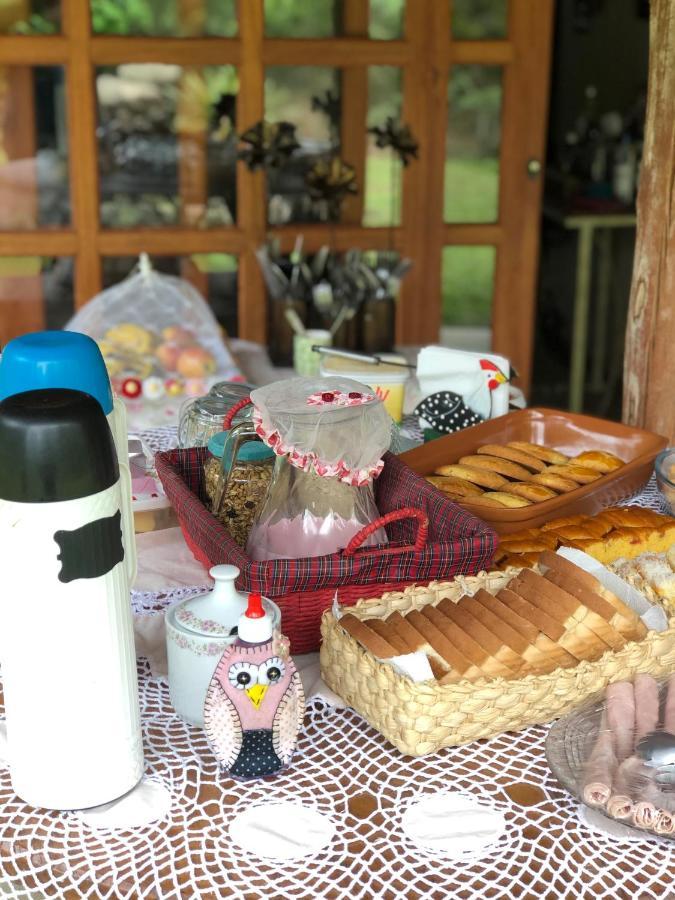 Pousada Camping E Restaurante Vila Dos Arcanjos Бокайна де Минас Екстериор снимка