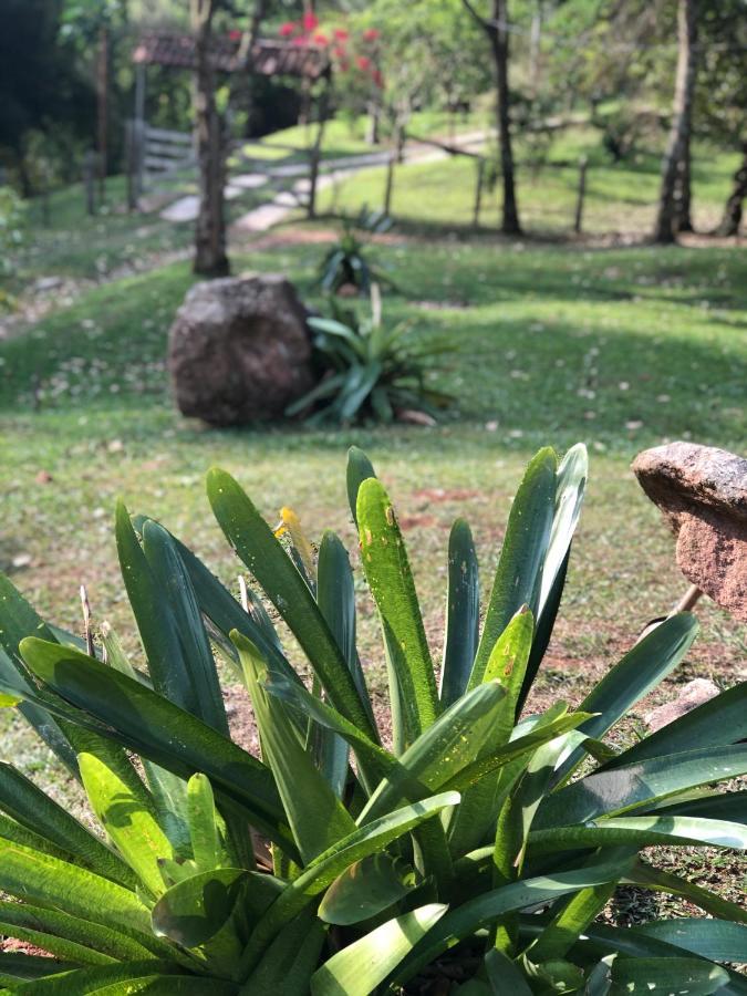 Pousada Camping E Restaurante Vila Dos Arcanjos Бокайна де Минас Екстериор снимка